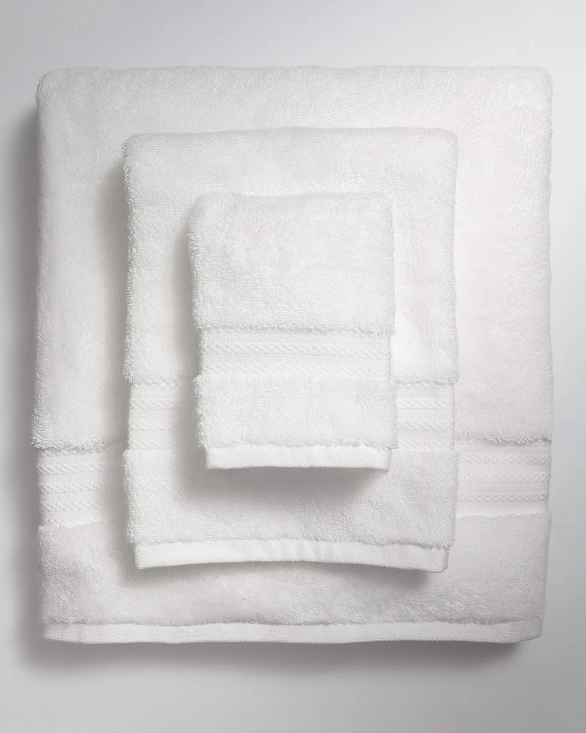 100% Organic Cotton Bath Towel Set | Bathroom Luxury Towel Set of 6 | GOTS Certified | Hotel Premium Towels | 700 GSM | 2 Bath Towels 30 x 56 | 2 Hand Towels 16 x 30 | 2 Wash Cloths 13 x 13 | White