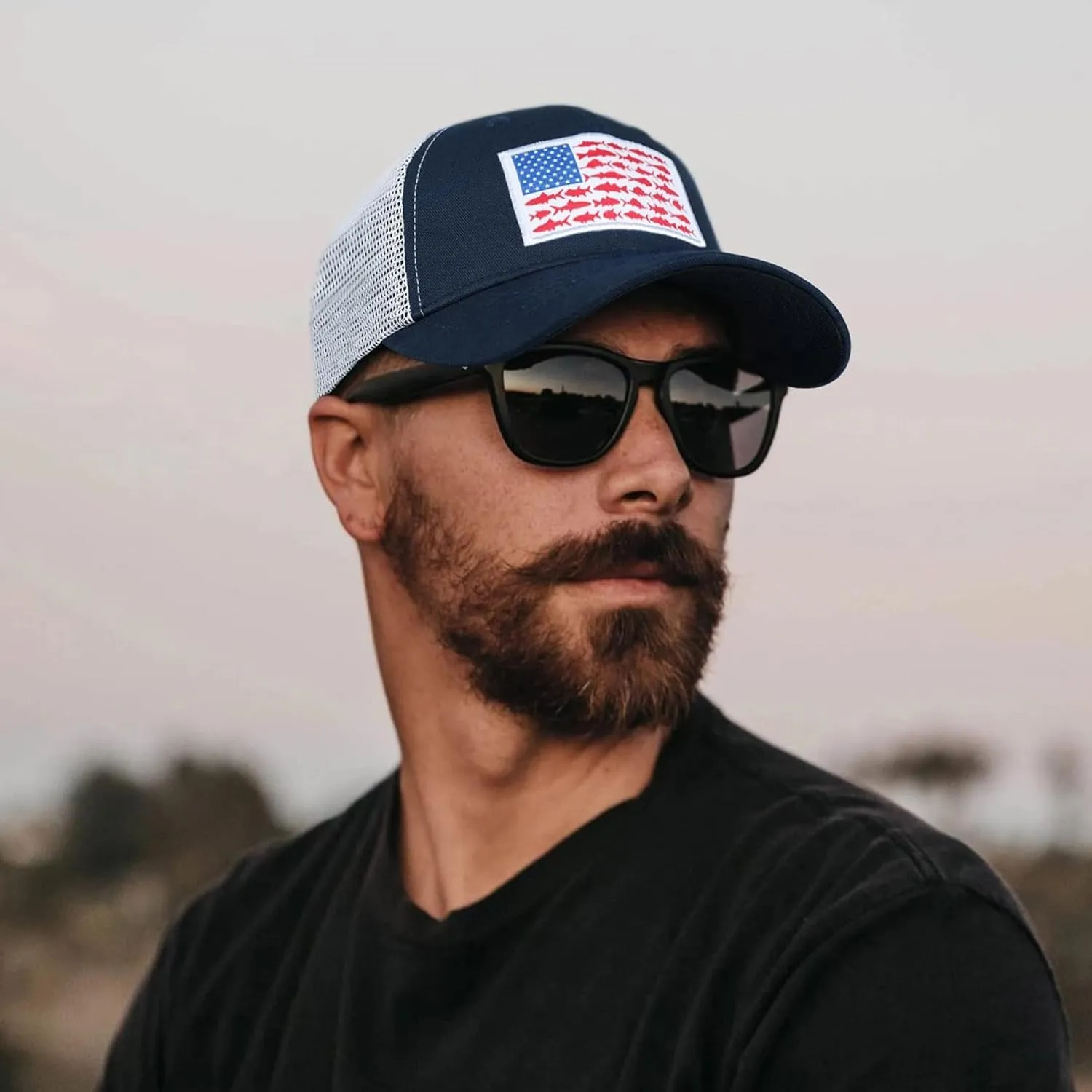 American Fish Flag Trucker Hats - Fishing Gifts for Men - Outdoor Snapback Fishing Hats Perfect for Camping and Daily Use