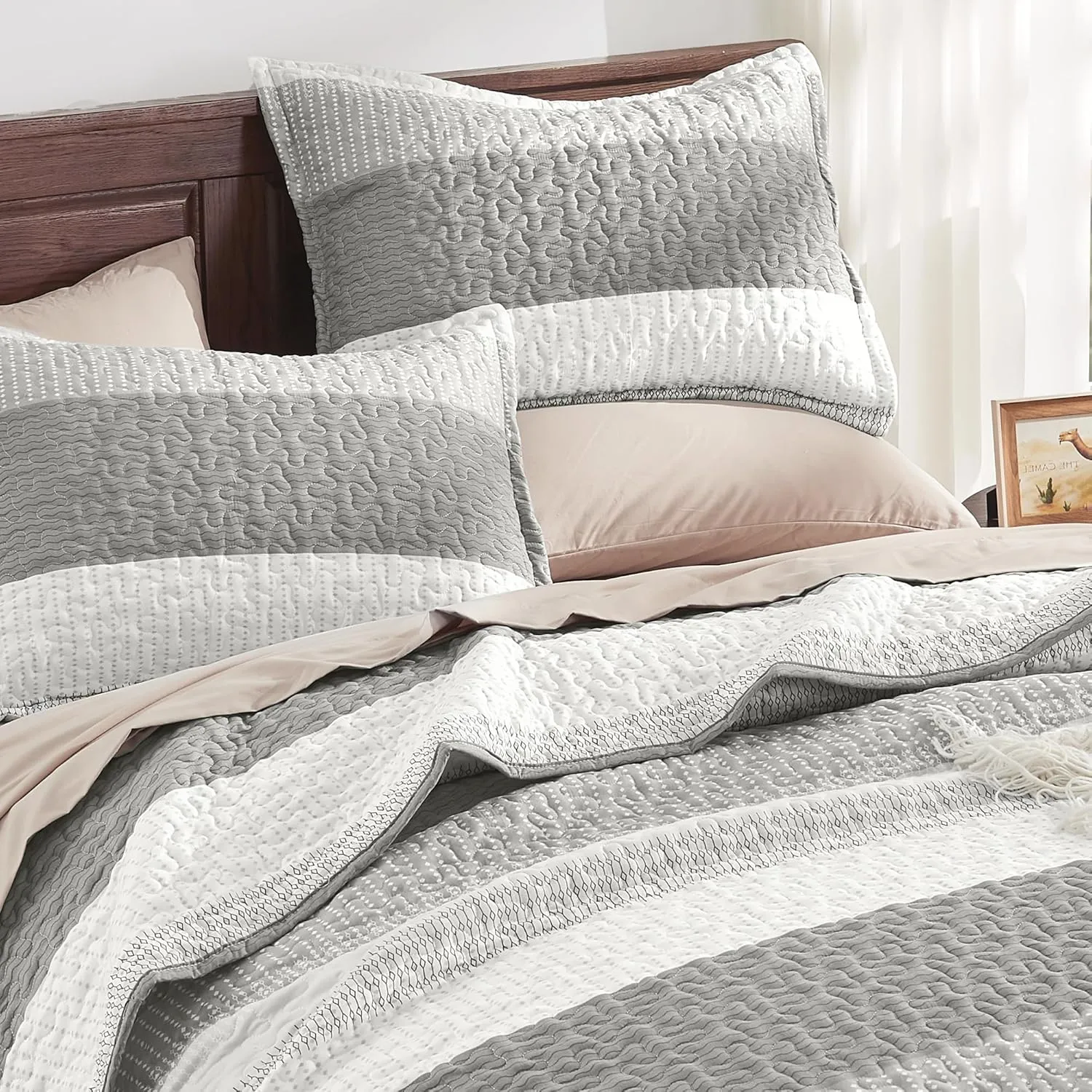 Andency Grey Striped Quilt Set Cal King(104x112Inch), 3 Pieces (1 Quilt and 2 Pillowcases) Patchwork Bedspread Coverlet Set, Soft Lightweight Quilted Bedding Set