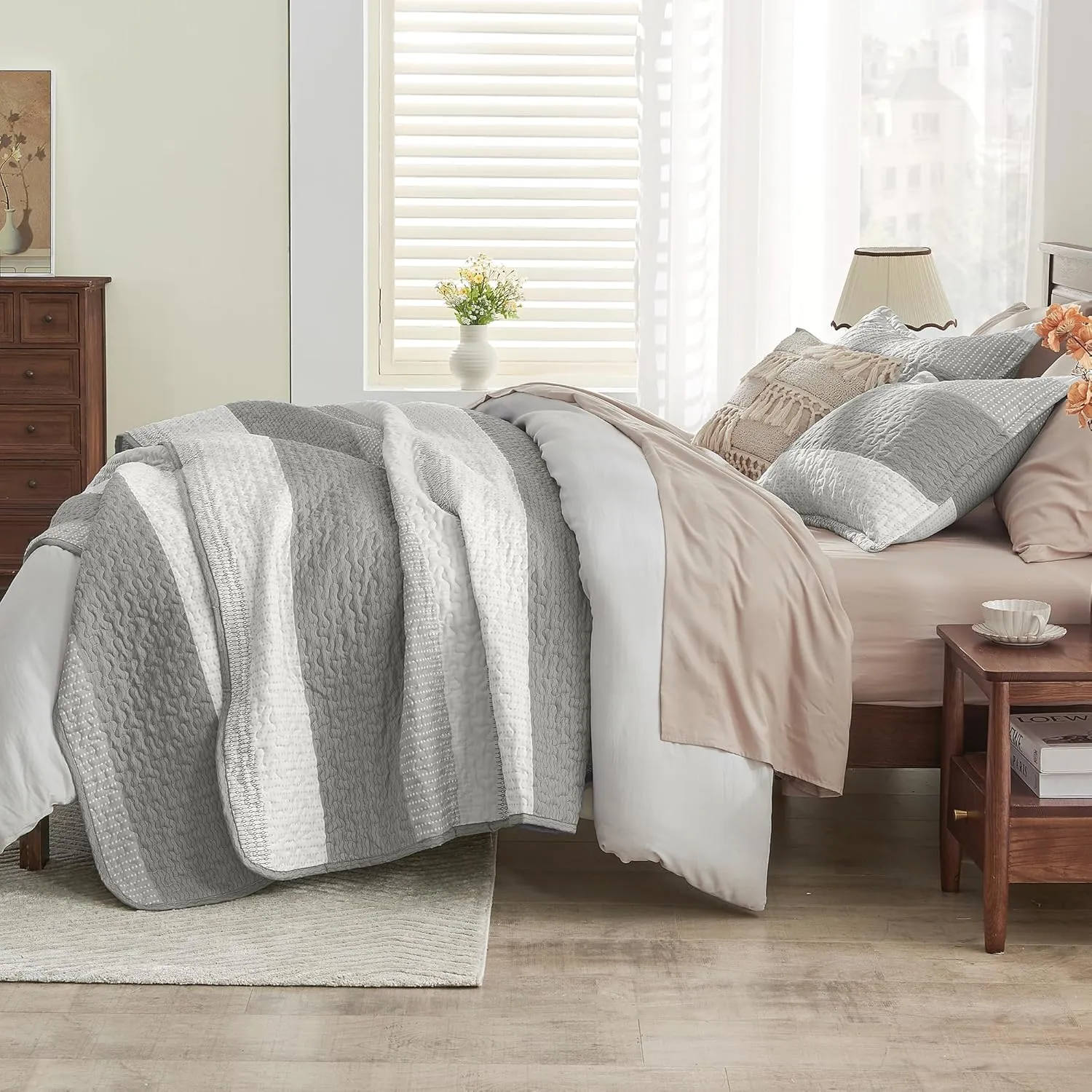 Andency Grey Striped Quilt Set Cal King(104x112Inch), 3 Pieces (1 Quilt and 2 Pillowcases) Patchwork Bedspread Coverlet Set, Soft Lightweight Quilted Bedding Set