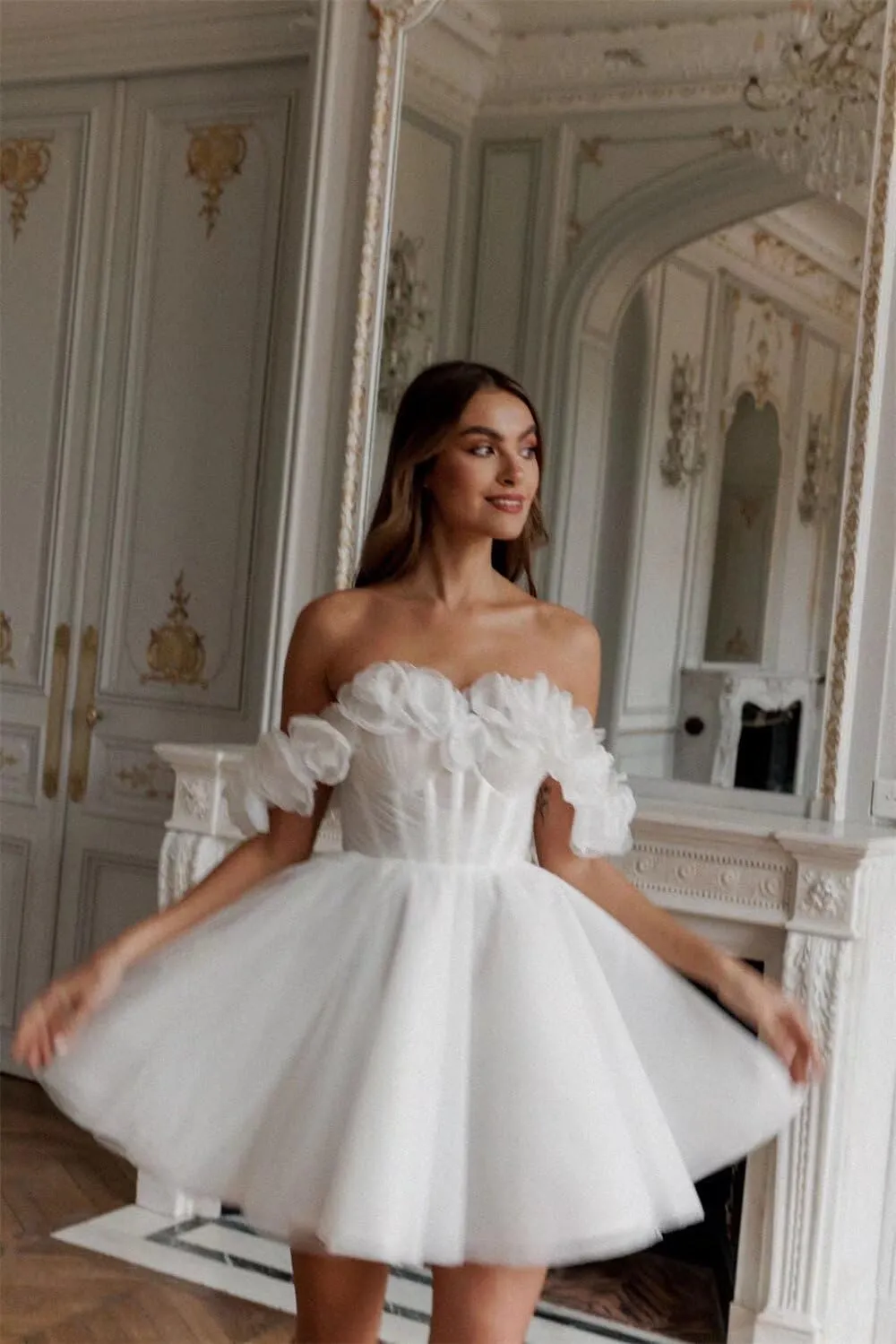 Basgute Short Wedding Dresses for Bride Beach Lace Applique Tulle Strapless Boho Corset Mini Bridal Dress