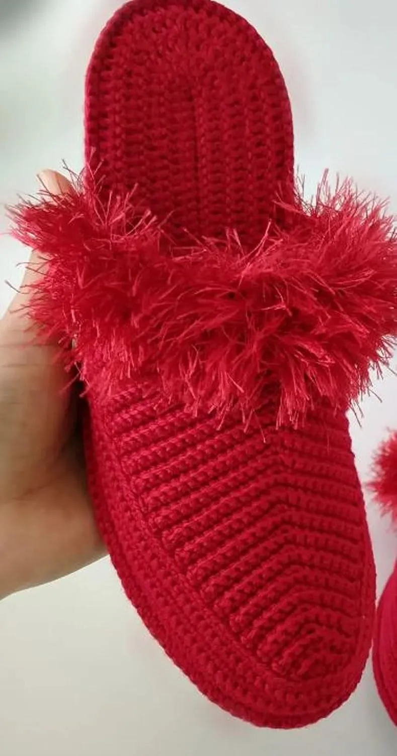 Eyelash Fun Fur Yarn Premium 100% Polyester 164 Yds (150 Mt), 3.53 Oz (100 Gr) Colorful Crochet Yarn Dıy Hand Knitting. (Red, 3 Skein)