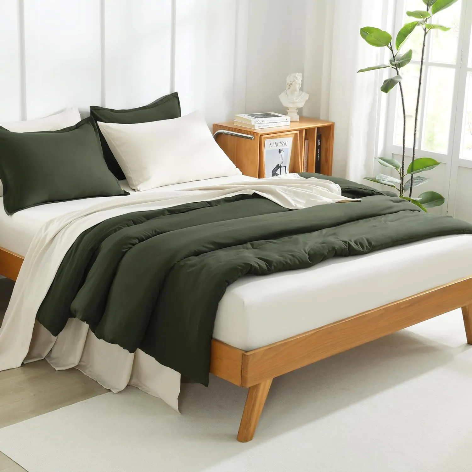Litanika Dark Olive Green Comforter Set King, 3 Pieces Solid Bedding Comforter Set, All Season Fluffy Bed Set (104x90In Comforter & 2 Pillowcases)