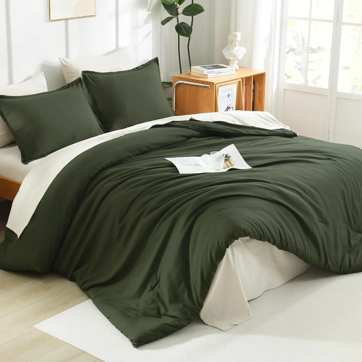 Litanika Dark Olive Green Comforter Set King, 3 Pieces Solid Bedding Comforter Set, All Season Fluffy Bed Set (104x90In Comforter & 2 Pillowcases)