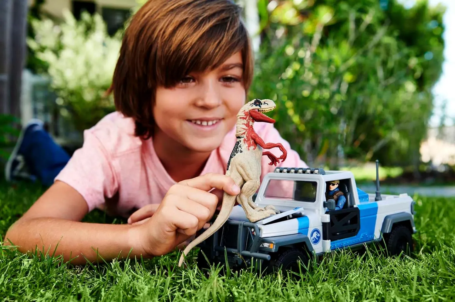 Mattel Jurassic World Search 'n Smash Truck Set with Atrociraptor Dinosaur & Human Action Figure, Vehicle with Destruct Features