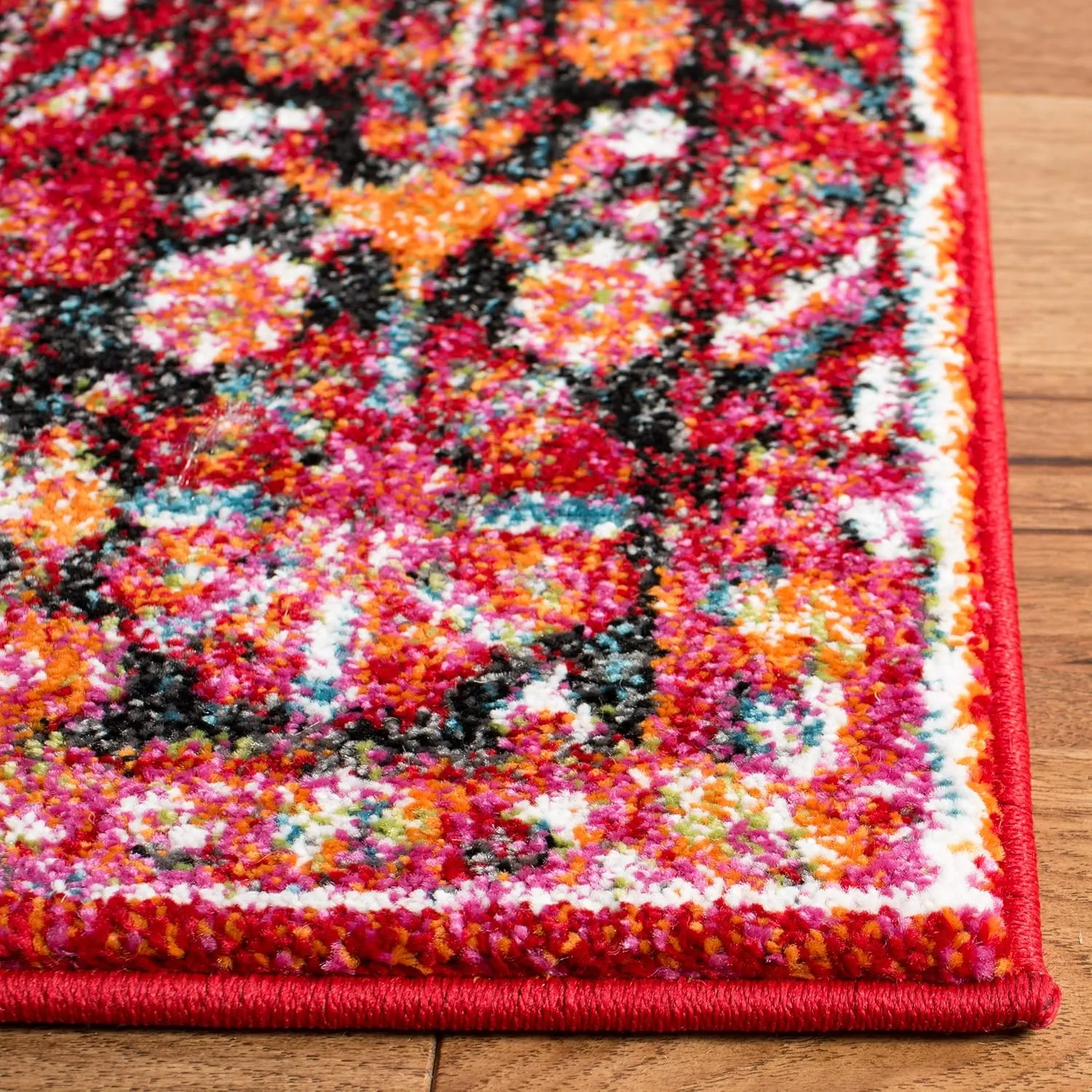 SAFAVIEH Vintage Hamadan Collection Area Rug - 6'7" x 9', Red & Multi, Oriental Traditional Persian Design, Non-Shedding & Easy Care, Ideal for High Traffic Areas in Living Room, Bedroom (VTH222A)