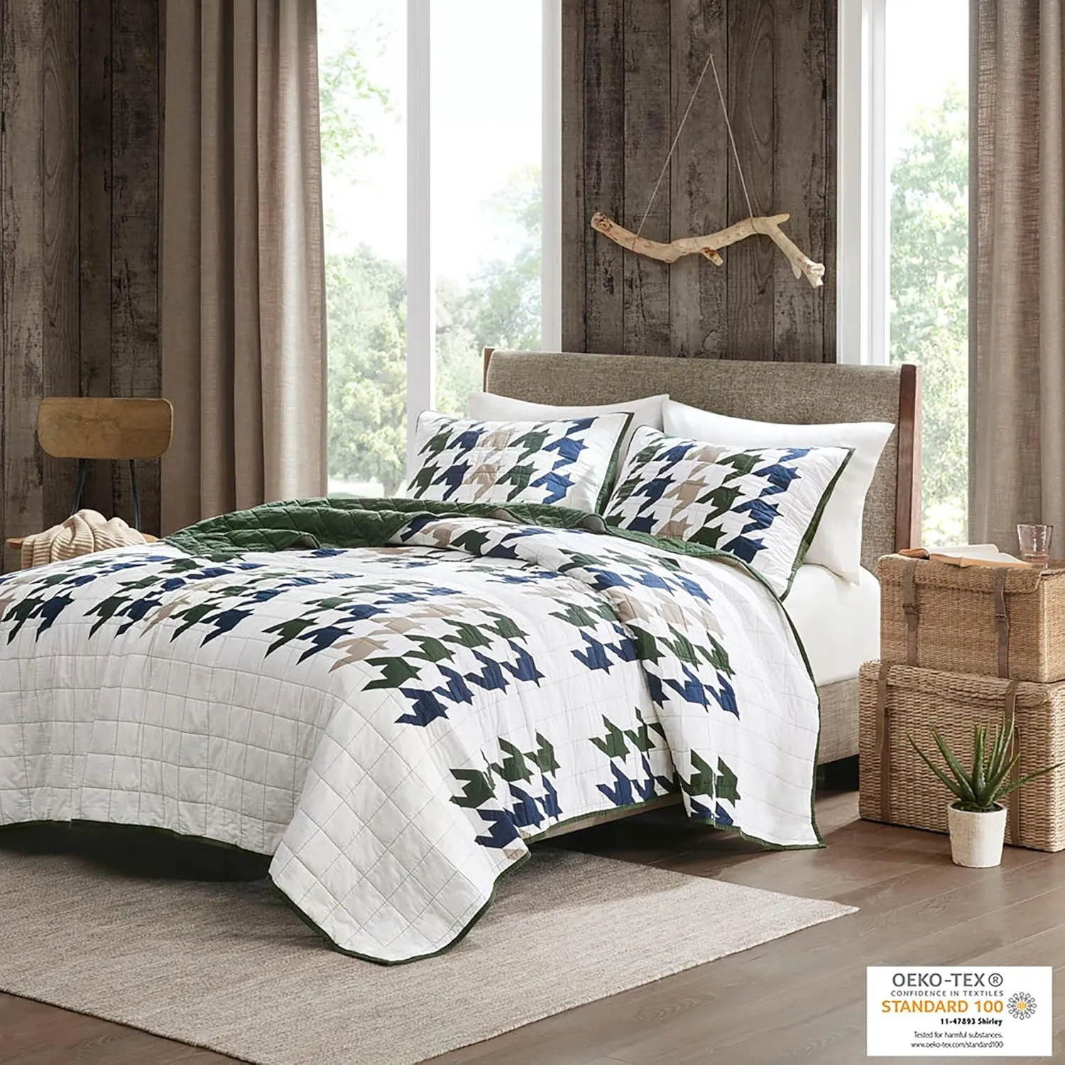 Woolrich Reversible Quilt Cabin Lifestyle Design - All Season, Breathable Coverlet Bedspread Bedding Set, Matching Shams, Oversized King/Cal King, Hudson Houndstooth Green 3 Piece
