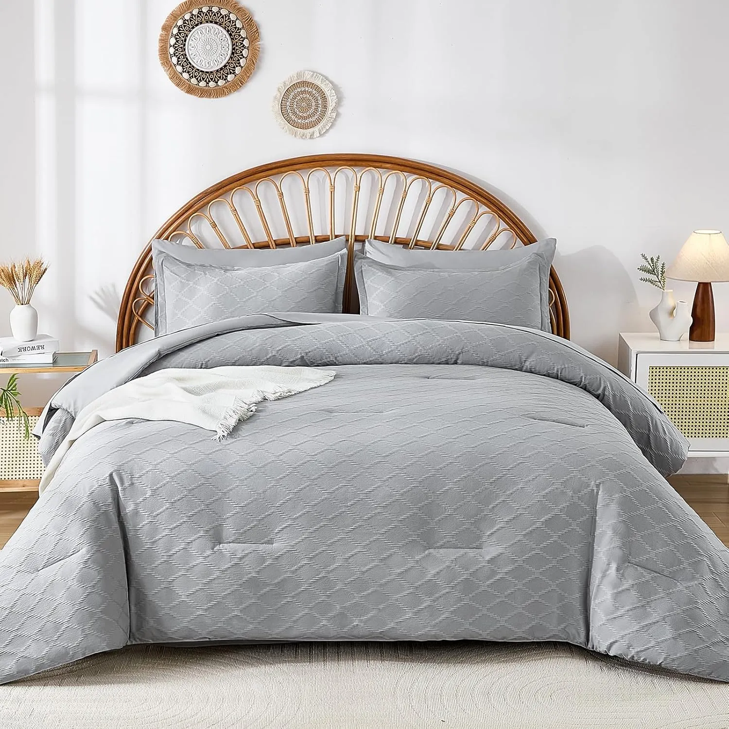 Yiran 7 Piece Grey Comforter Set Queen Size, Jacquard Tufted Bed in a Bag, Spring Summer Soft Microfiber Complete Bedding Set with Sheets for All Season